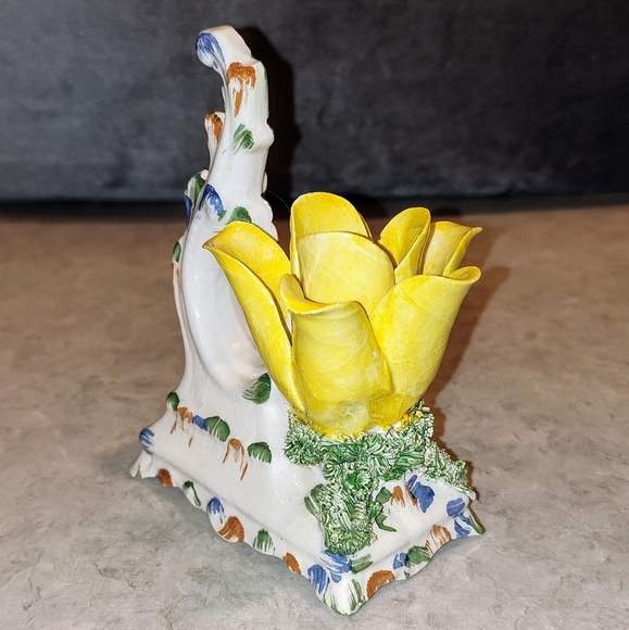 1950s BASSAŃO VICTORIAN PORCELAIN CANDLE HOLDER HAND-PAINTED MADE IN ITALY - Picture 6 of 9